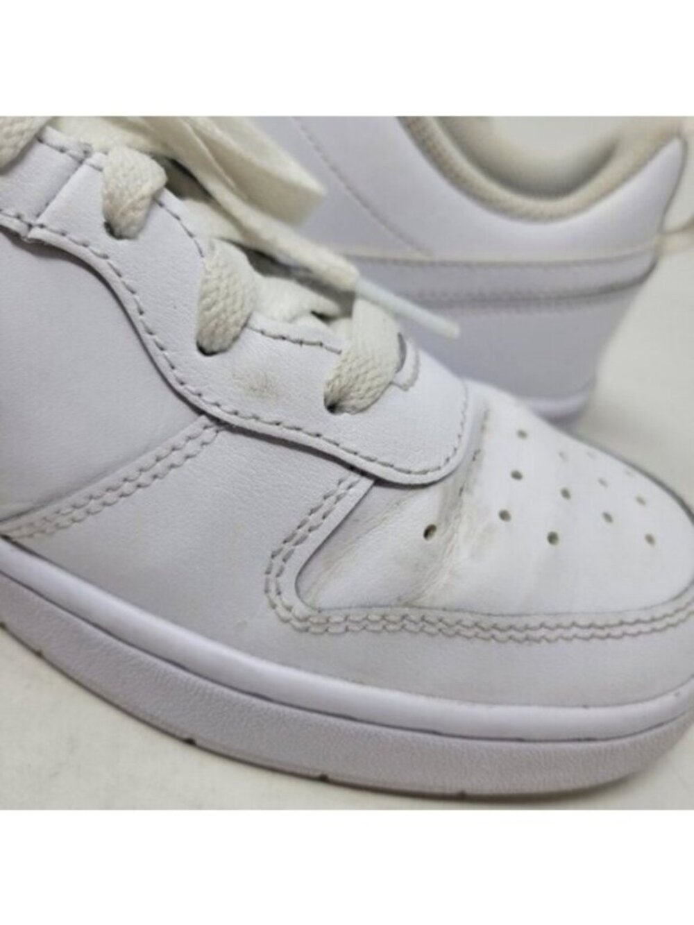 Nike | Court Borough Low 2 Big Kids Sneaker Shoe White - Picture 4 of 14
